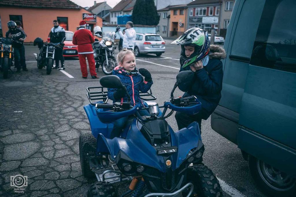 Vánočka 2024. Podívejte se, jak vypadal tradiční sraz motorkářů ve Slavkově.