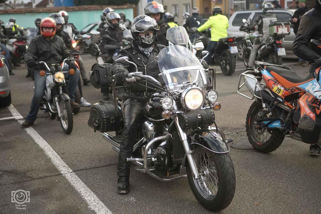 Vánočka 2024. Podívejte se, jak vypadal tradiční sraz motorkářů ve Slavkově.