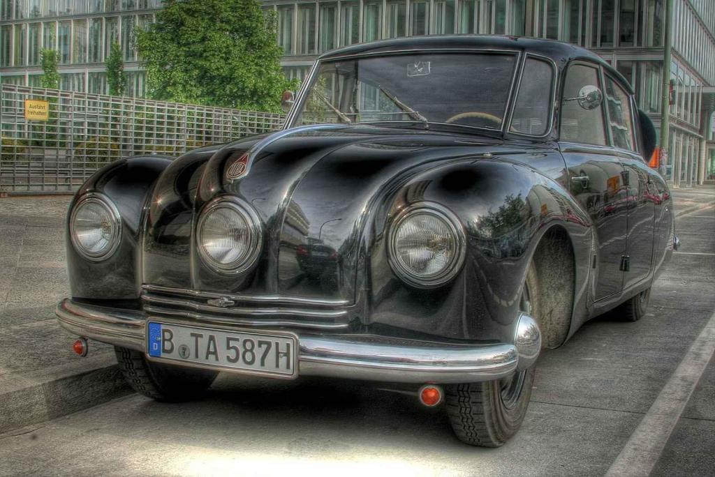 Tatra 87 zachycená v Berlíně.