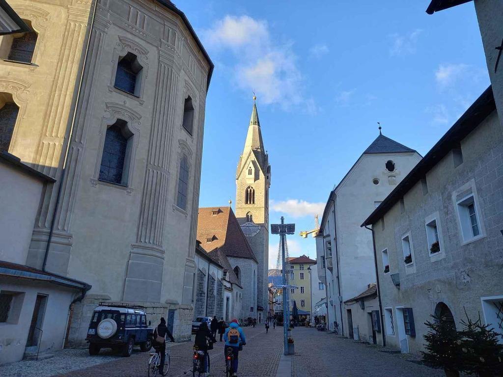 Město Brixen jistě stojí za prohlídku.