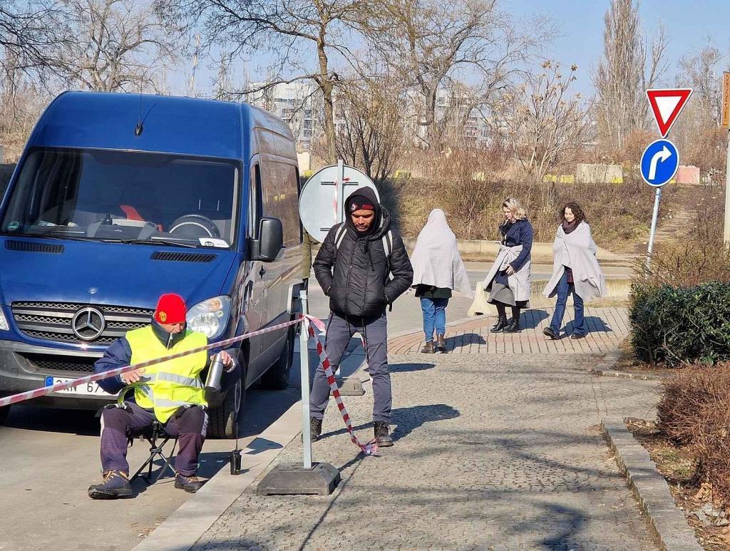 Filmaři zabrali Rohanské nábřeží. Řidiči musí objížďkou.
