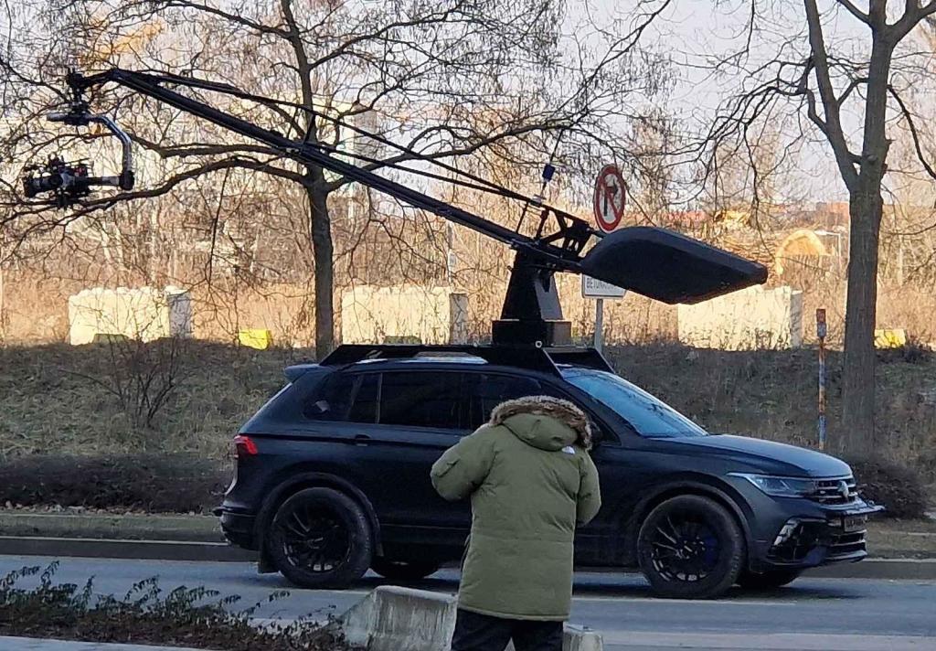 Filmaři zabrali Rohanské nábřeží. Řidiči musí objížďkou.