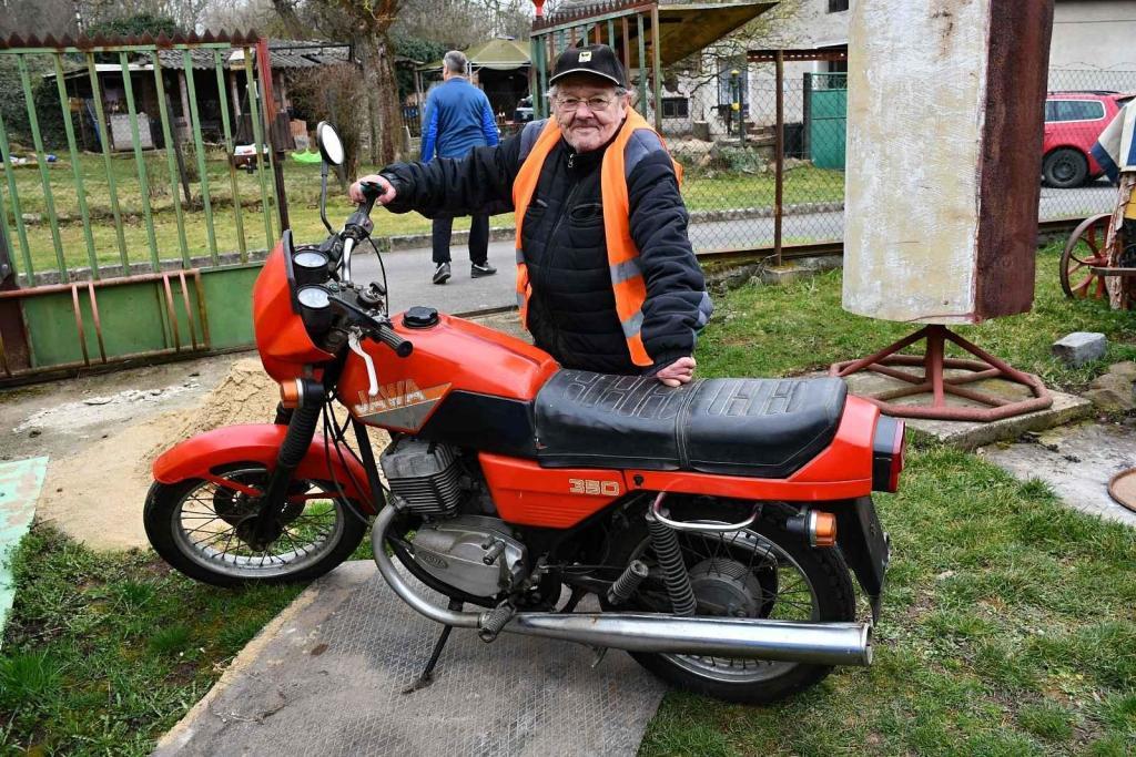 Auto-moto burza se v Hobšovicích konala v sobotu 29. března.