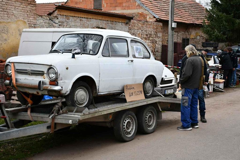 Auto-moto burza se v Hobšovicích konala v sobotu 29. března.