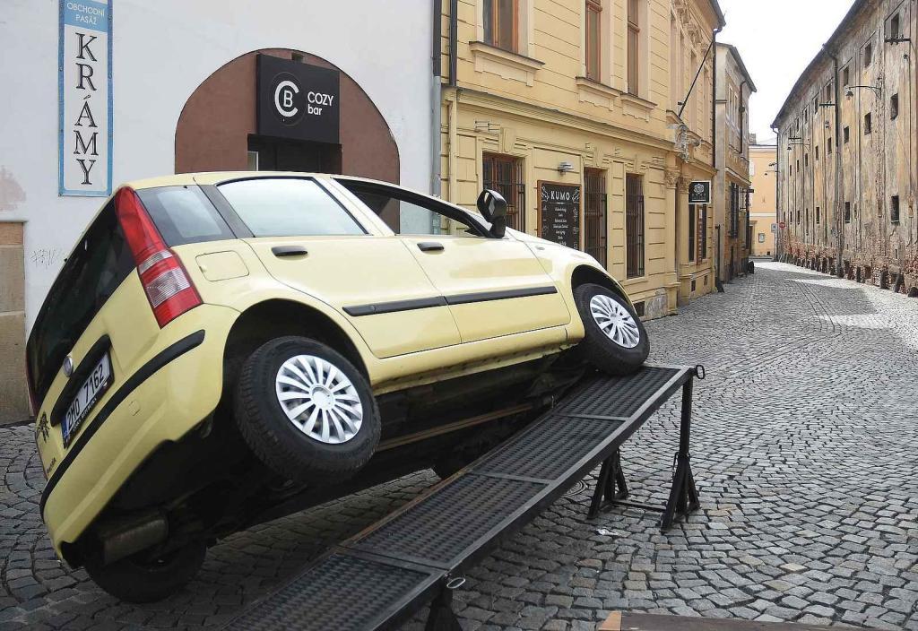 Z natáčení komedie Když se zhasne v Olomouci