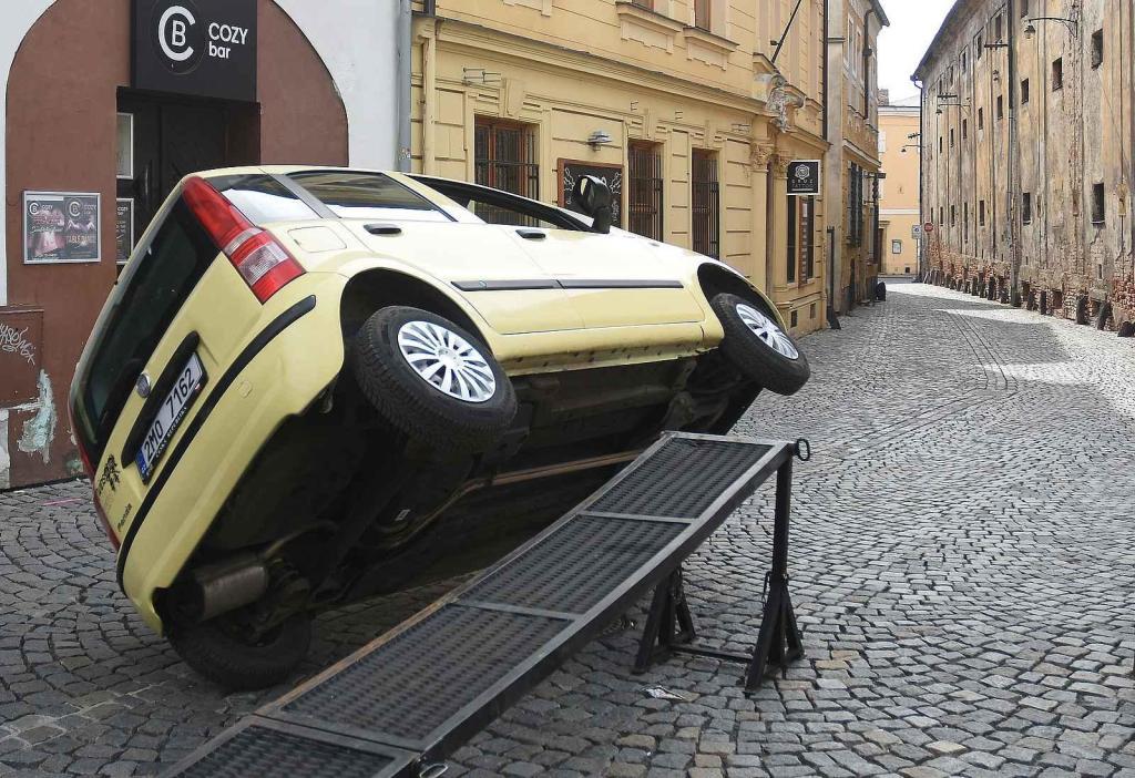 Z natáčení komedie Když se zhasne v Olomouci