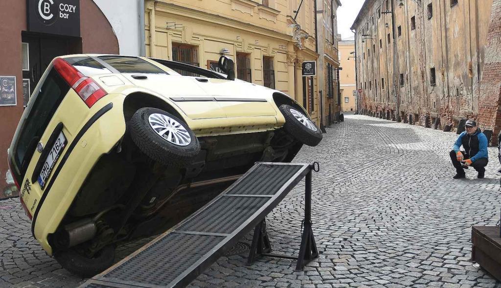 Z natáčení komedie Když se zhasne v Olomouci