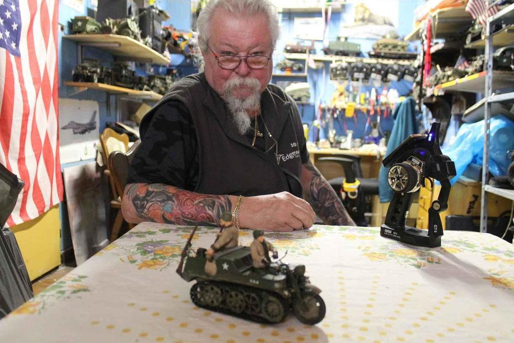Nejnovějším výtvorem je model pásové motorky Kettenkrad.