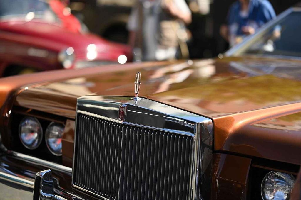 Prvomájová jízda automobilových veteránů 2025 v Ústí nad Labem.