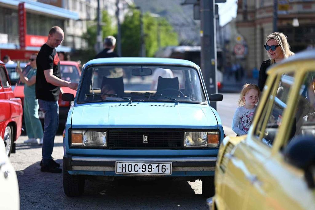 Prvomájová jízda automobilových veteránů 2025 v Ústí nad Labem.