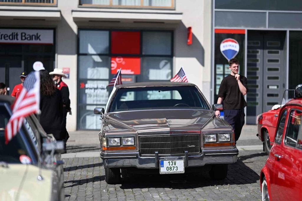 Prvomájová jízda automobilových veteránů 2025 v Ústí nad Labem.