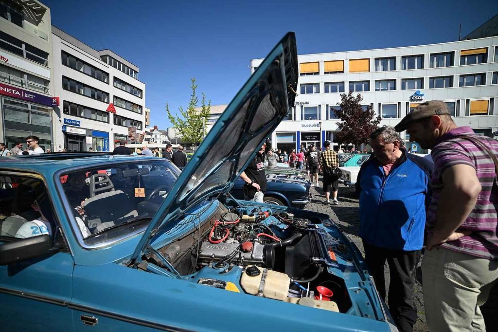 Prvomájová jízda automobilových veteránů 2025 v Ústí nad Labem.