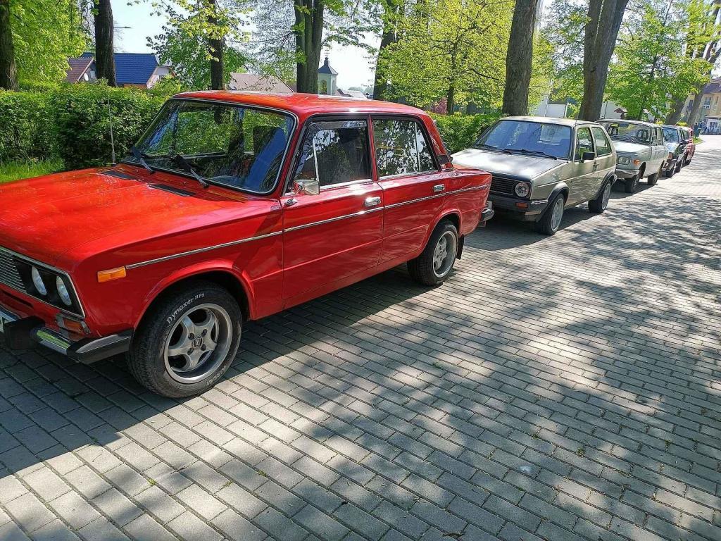 Motory, co něco pamatují. Tak to vypadalo v Jiřících na prvního máje. Podívejte se.