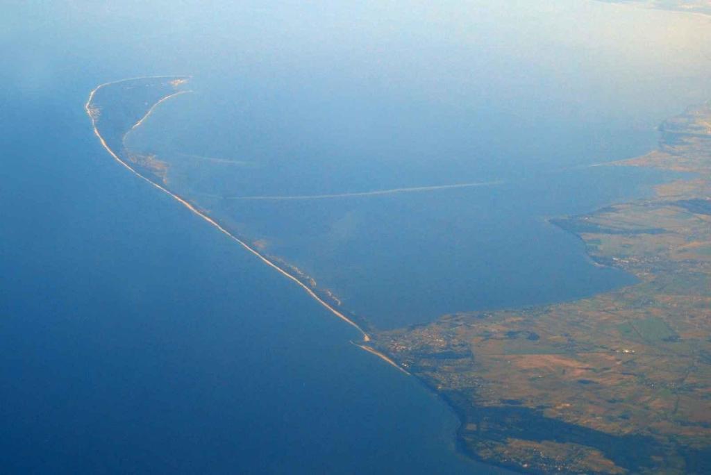 Letecký pohled na poloostrov Hel.