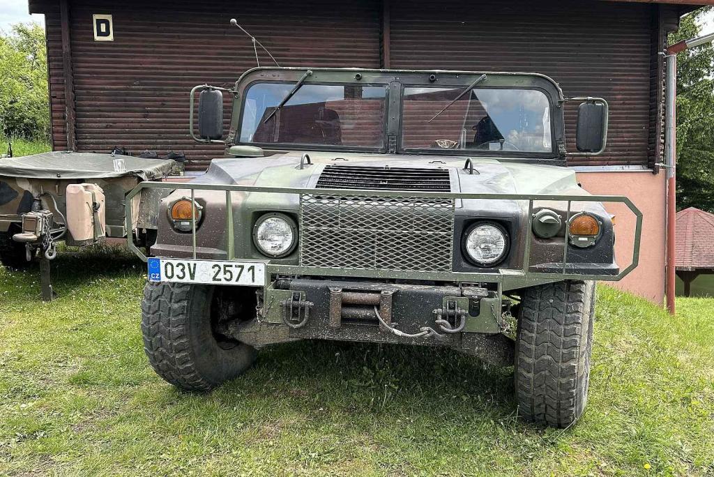 Nechyběl ani vojenský Hummer, ten se však soutěže neúčastnil