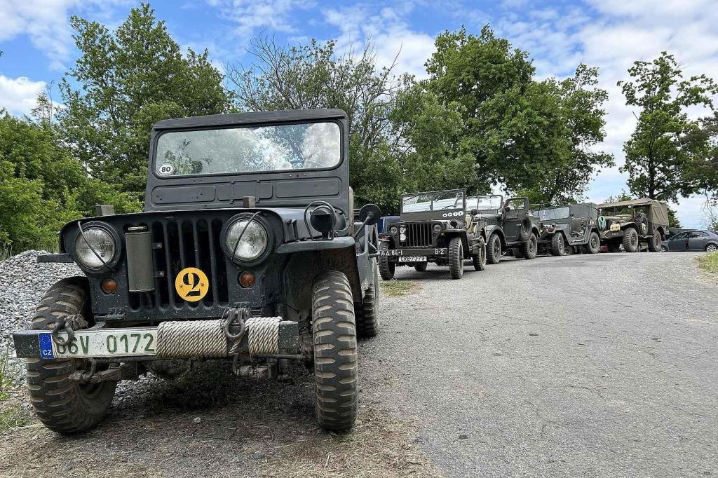 Vojenské veterány zápolily o 32. Zlomenou poloosu