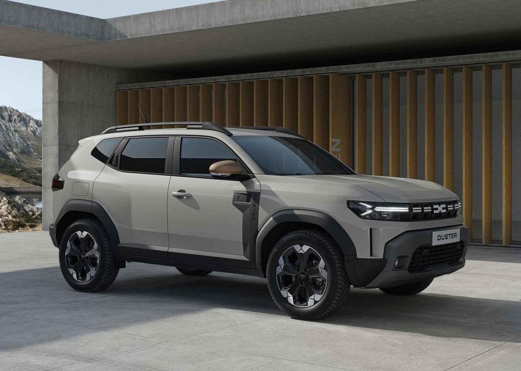 Dacia Duster - od 595 000 Kč.