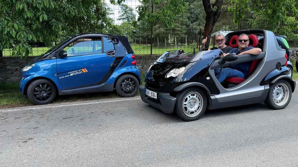 V Horních Jelčanech, v obci, kterou proslavil slavný rybníkář Jakub Krčín, jenž je spojený i s Třeboní, se o víkendu sešli nadšenci vozidel Smart, přijel i unikátní Crossblade.