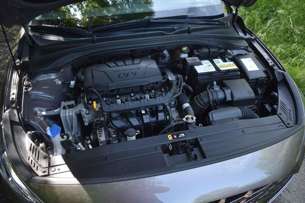 Motor je lehce hlučnější.