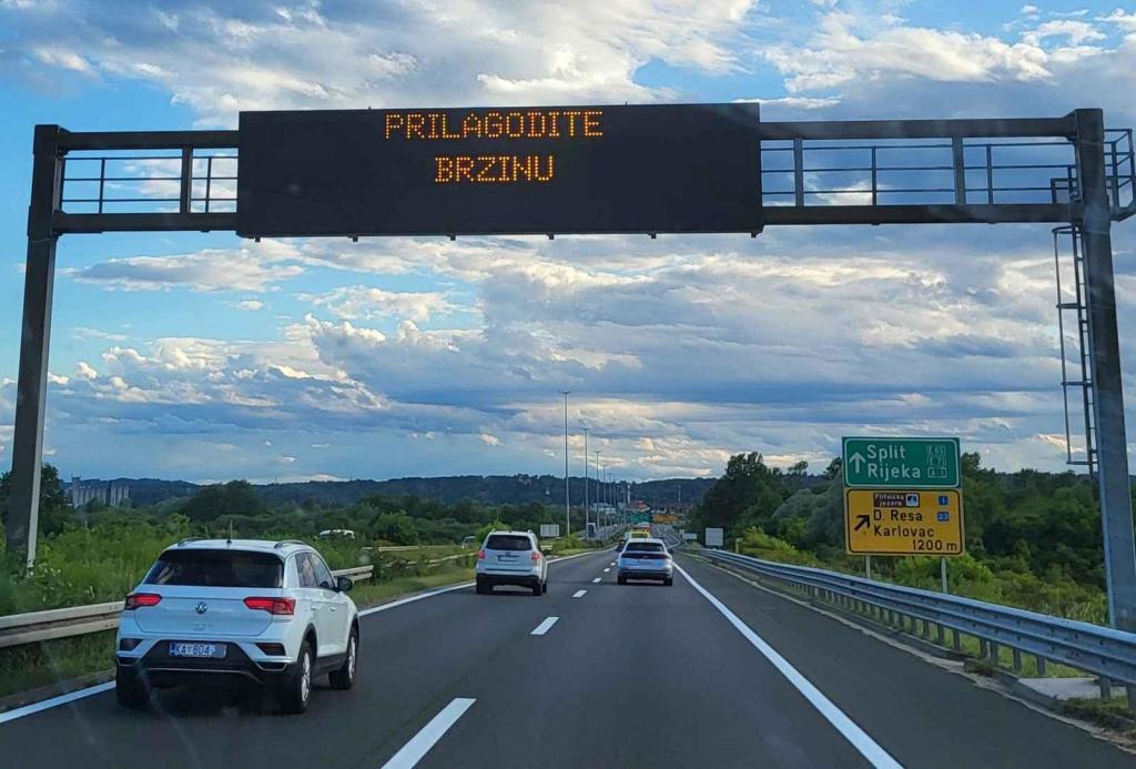 Celá cesta se protáhla kvůli omezením a hustému provozu. Na konci května šlo pro řidiče mířící na Jadran o první zkoušku nervů před létem