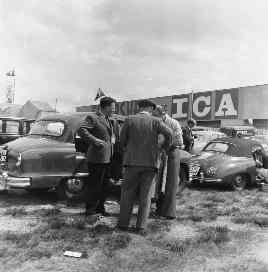 Le Mans 11. června 1955, chvíle před katastrofou.