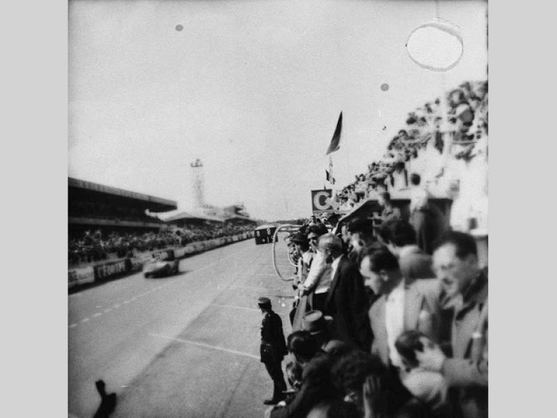 Le Mans 11. června 1955, chvíle před katastrofou.