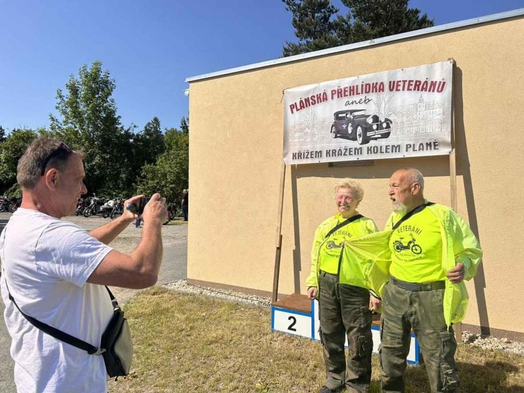 V Plané nad Lužnicí se v sobotu 14. června uskutečnil další sraz veteránů pod názvem Křížem krážem kolem Plané.