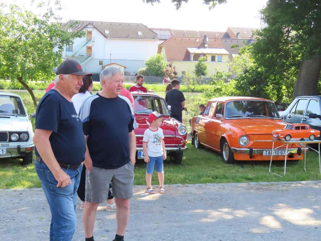 V Plané nad Lužnicí se v sobotu 14. června uskutečnil další sraz veteránů pod názvem Křížem krážem kolem Plané.