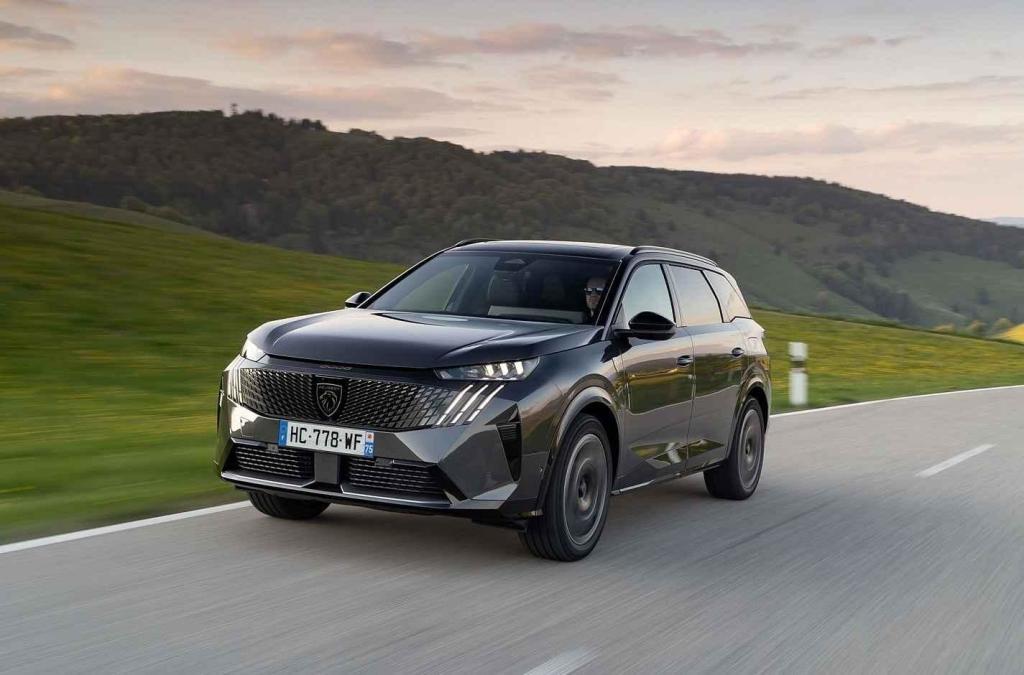 Peugeot 5008.