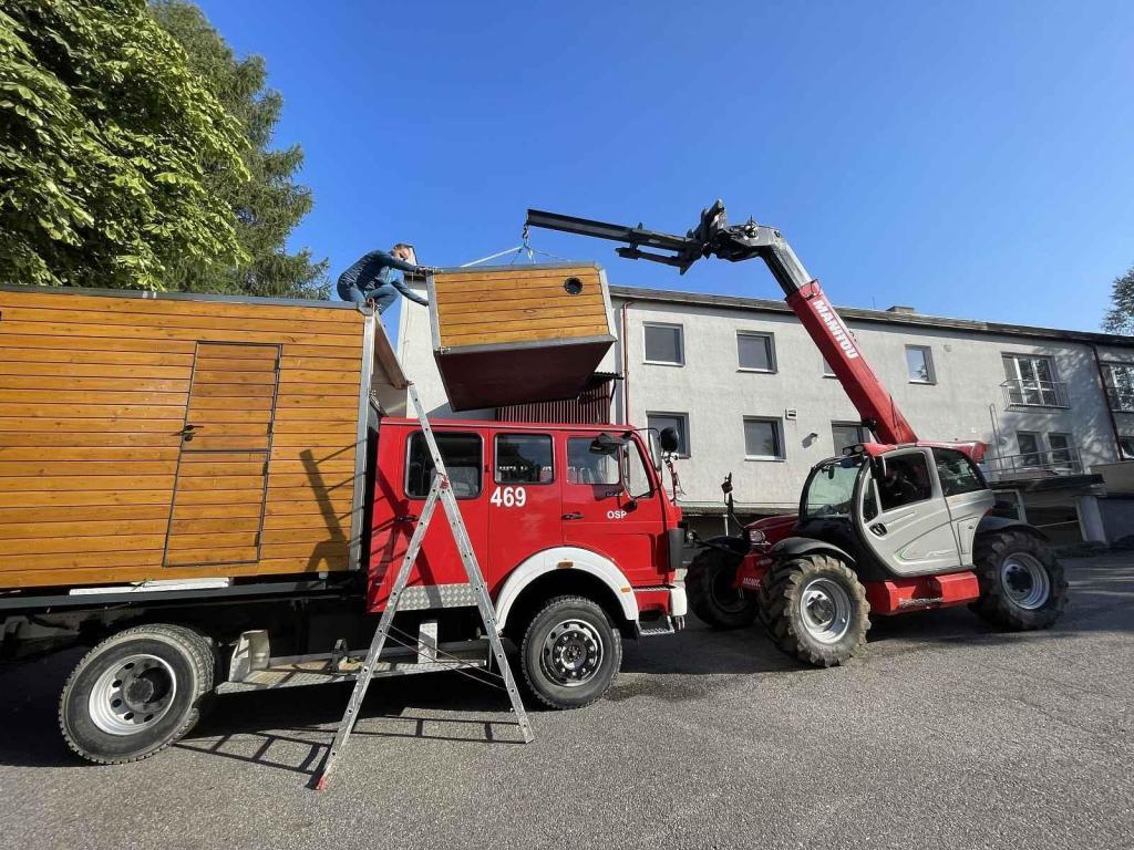 Instalace spacího boxu.
