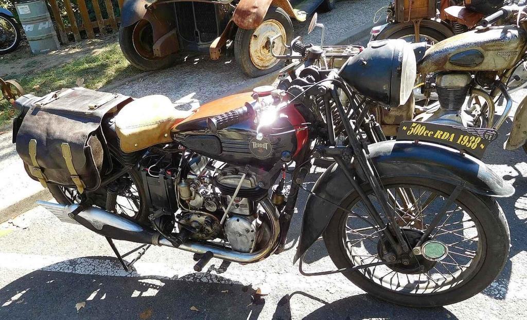 Továrna Terrot patřila k předním výrobcům motocyklů ve Francii. Dnes tuto značky připomínají hlavně kluby sběratelů historických strojů.