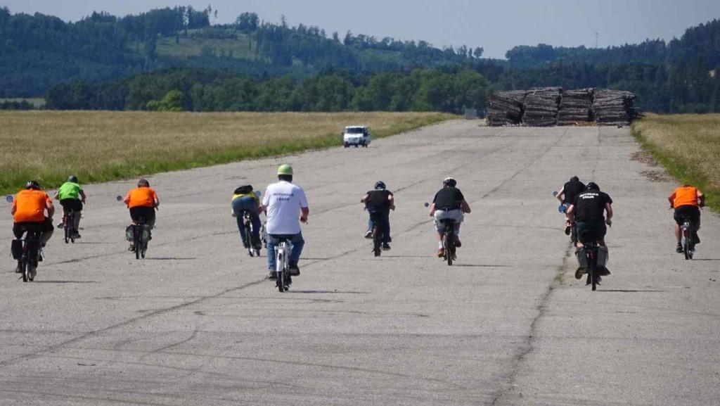 9. setkání motokol značky Solex v Táboře.