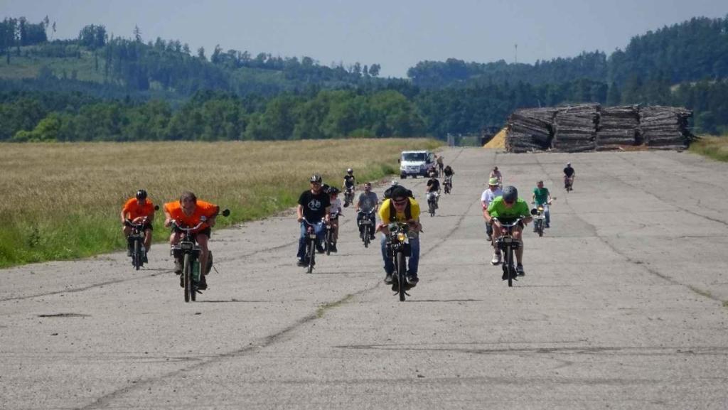9. setkání motokol značky Solex v Táboře.