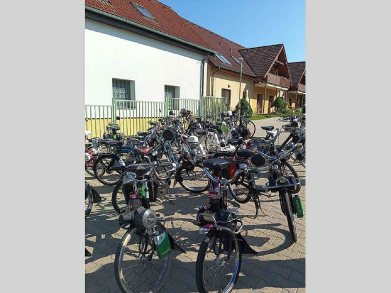 9. setkání motokol značky Solex v Táboře.