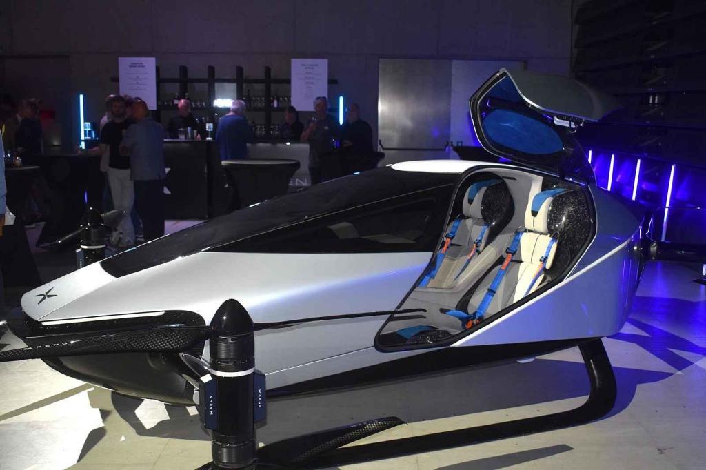 Automobilka se věnuje i vývoji osobních dronů.
