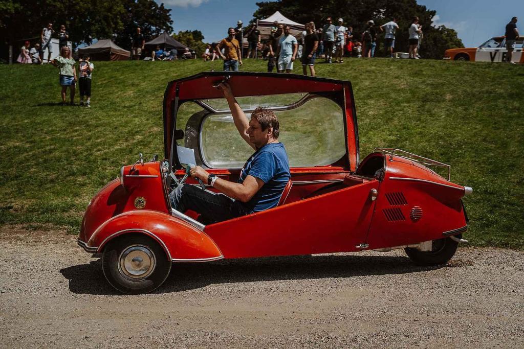 Veteranfest ve slavkovském zámeckém parku