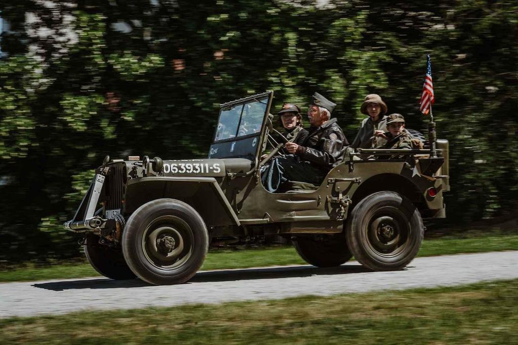 Veteranfest ve slavkovském zámeckém parku