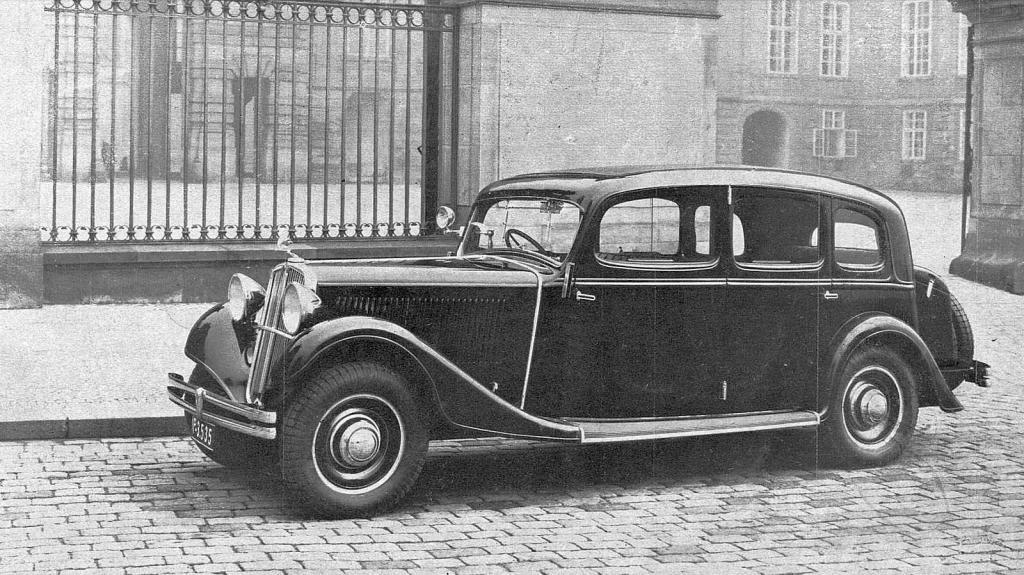 Vůz Škoda 650 Limousine na snímku, je limuzína z roku 1934. Celkem bylo vyrobeno pouhých 58 automobilů tohoto modelu.