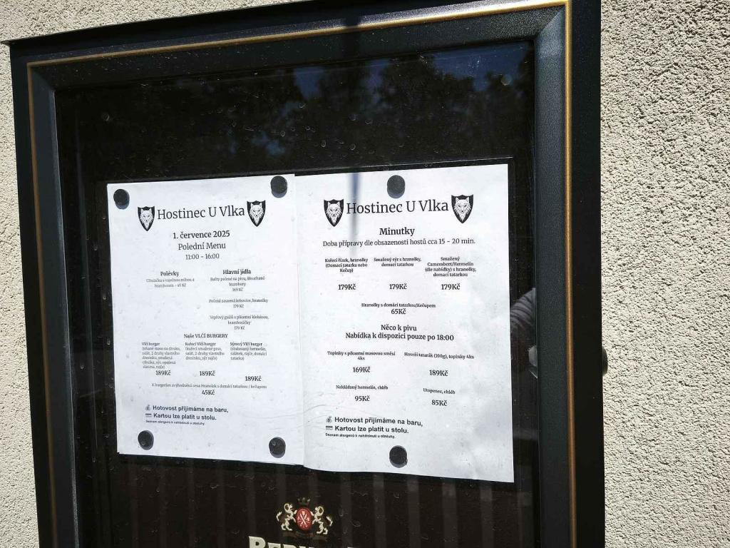 Hostinec u Vkla ve Vlkově pod Oškobrhem.