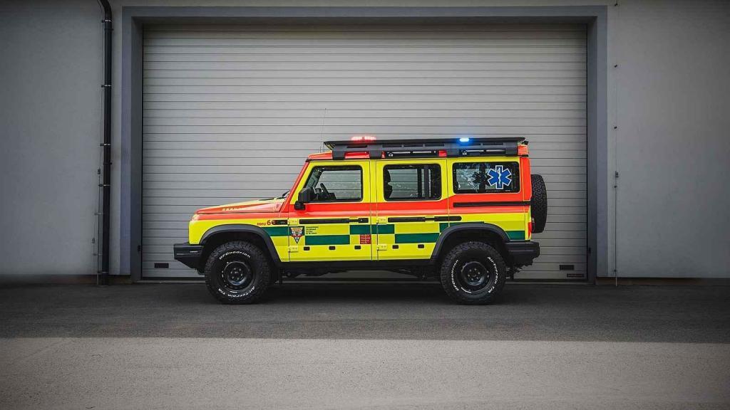 Foto: Dajbych 4x4/Ivo Trzaskalik Praha – Nový vůz pražských záchranářů – Ineos Grenadier v úpravě Ambulance.
