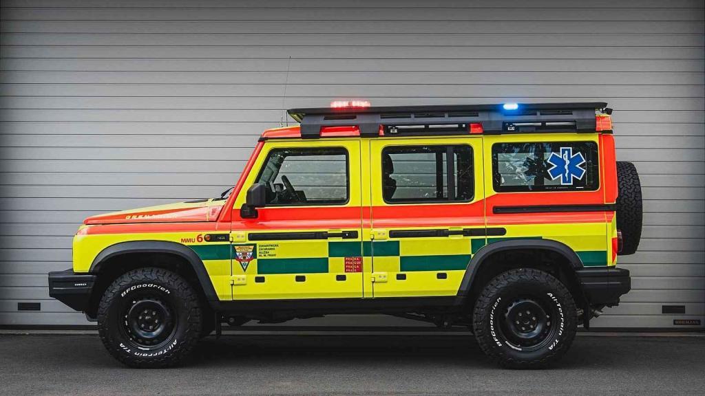 Foto: Dajbych 4x4/Ivo Trzaskalik Praha – Nový vůz pražských záchranářů – Ineos Grenadier v úpravě Ambulance.