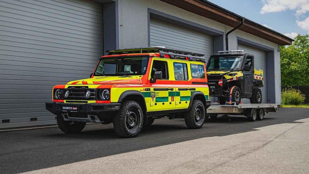 Foto: Dajbych 4x4/Ivo Trzaskalik Praha – Nový vůz pražských záchranářů – Ineos Grenadier v úpravě Ambulance.