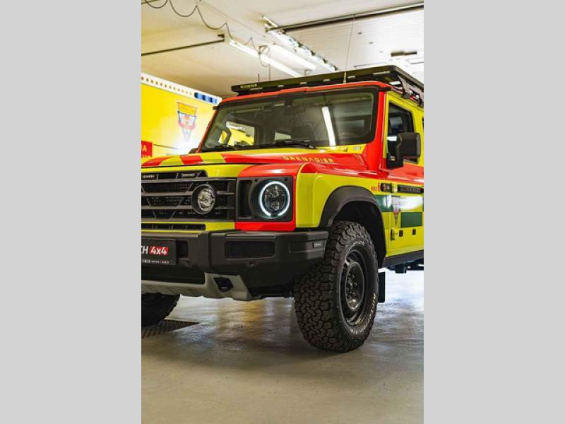 Foto: Dajbych 4x4/Ivo Trzaskalik Praha – Nový vůz pražských záchranářů – Ineos Grenadier v úpravě Ambulance.