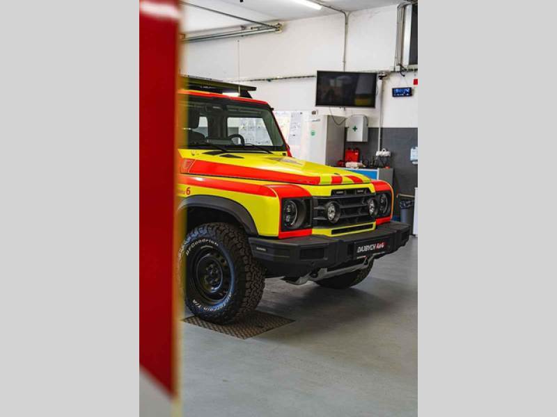 Foto: Dajbych 4x4/Ivo Trzaskalik Praha – Nový vůz pražských záchranářů – Ineos Grenadier v úpravě Ambulance.