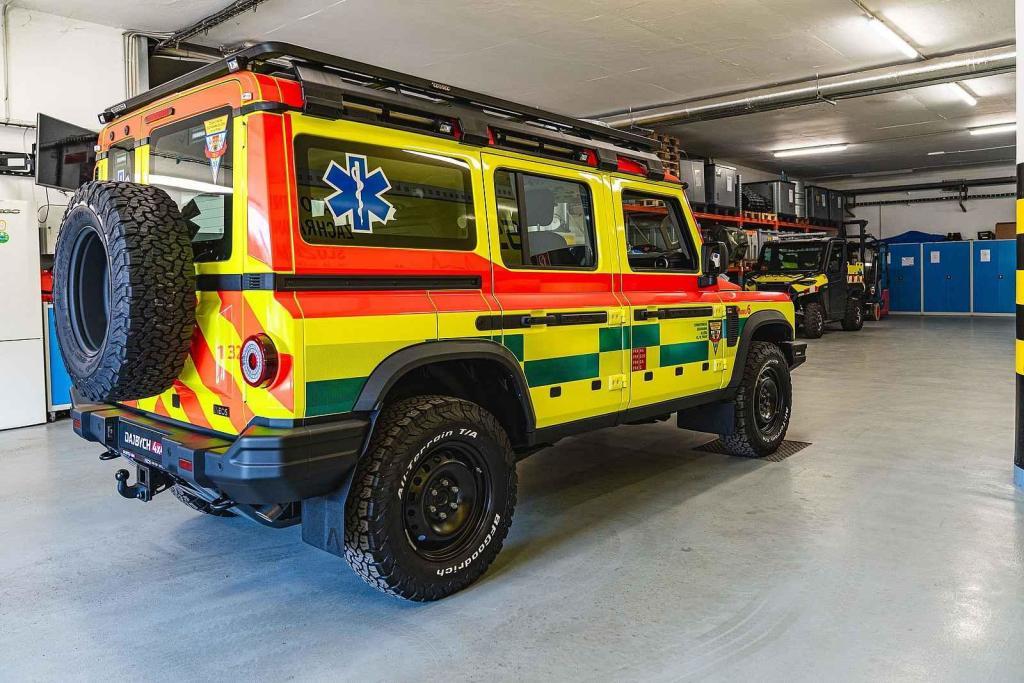 Foto: Dajbych 4x4/Ivo Trzaskalik Praha – Nový vůz pražských záchranářů – Ineos Grenadier v úpravě Ambulance.