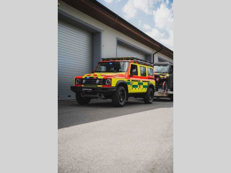 Foto: Dajbych 4x4/Ivo Trzaskalik Praha – Nový vůz pražských záchranářů – Ineos Grenadier v úpravě Ambulance.