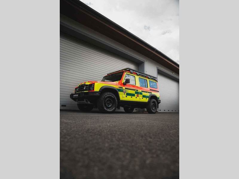 Foto: Dajbych 4x4/Ivo Trzaskalik Praha – Nový vůz pražských záchranářů – Ineos Grenadier v úpravě Ambulance.