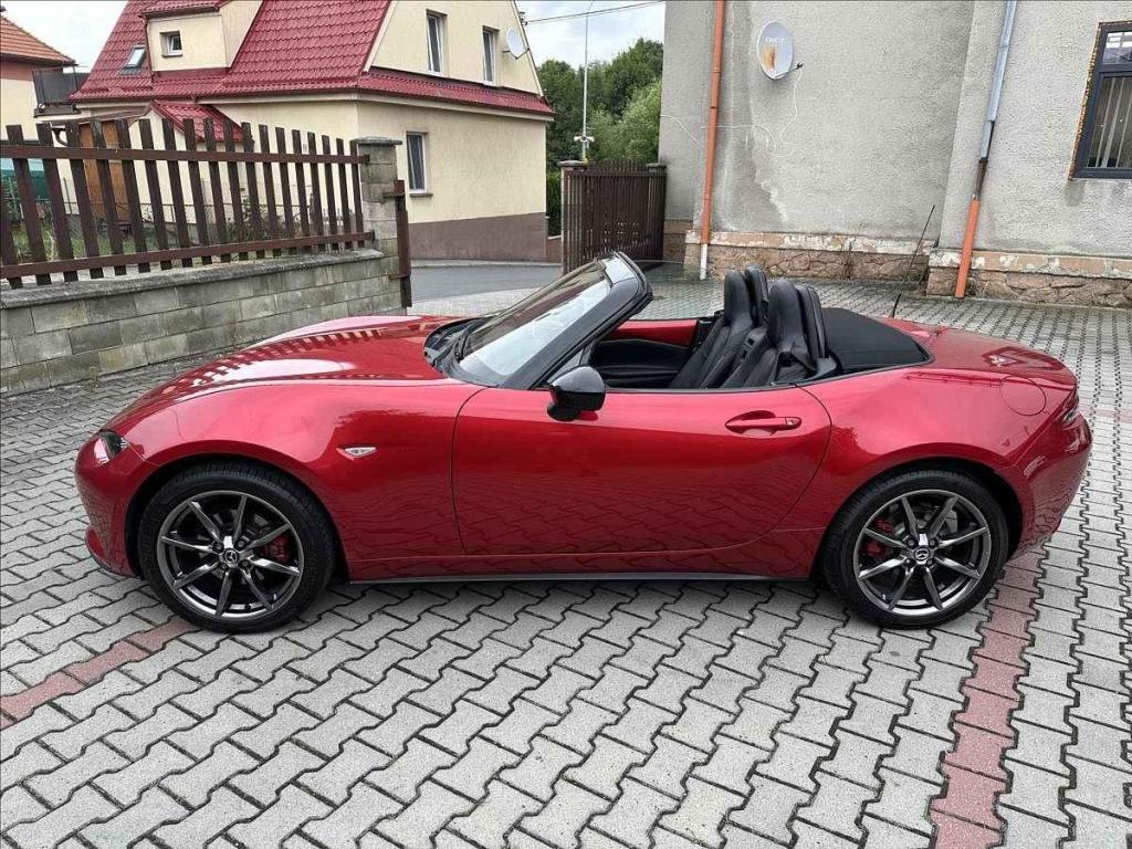 Mazda MX5.