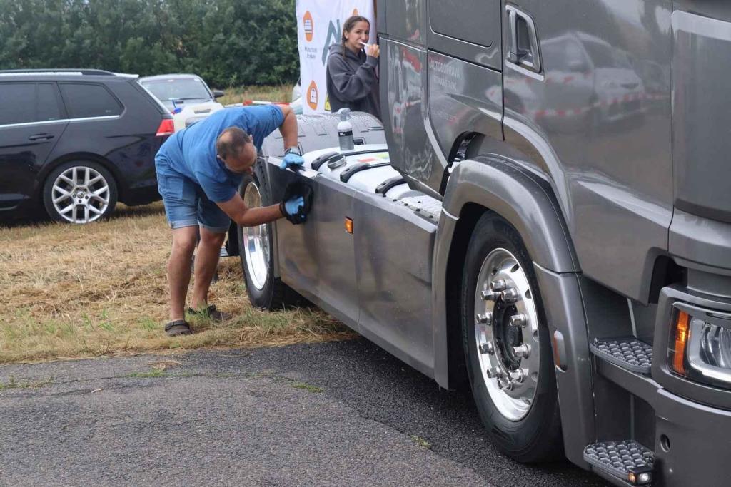 První ročník charitativního projektu Kamiony Dětem.