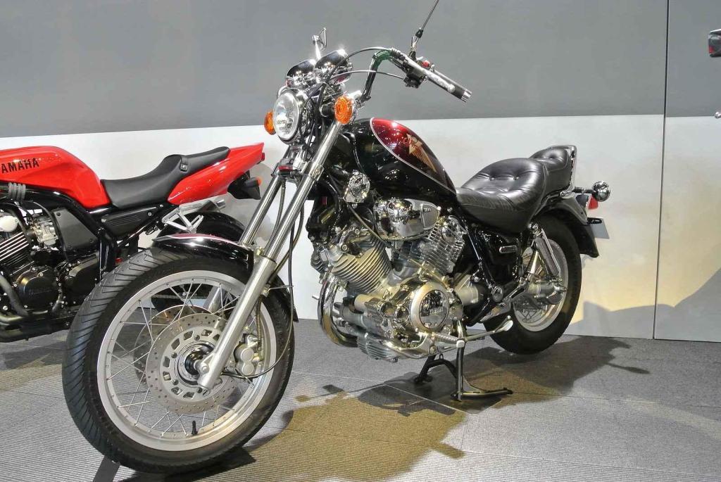 Yamaha XV1100 z roku 1996.
